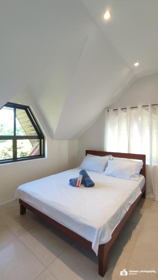 El Castillo Bed And Breakfast Angono Exterior foto